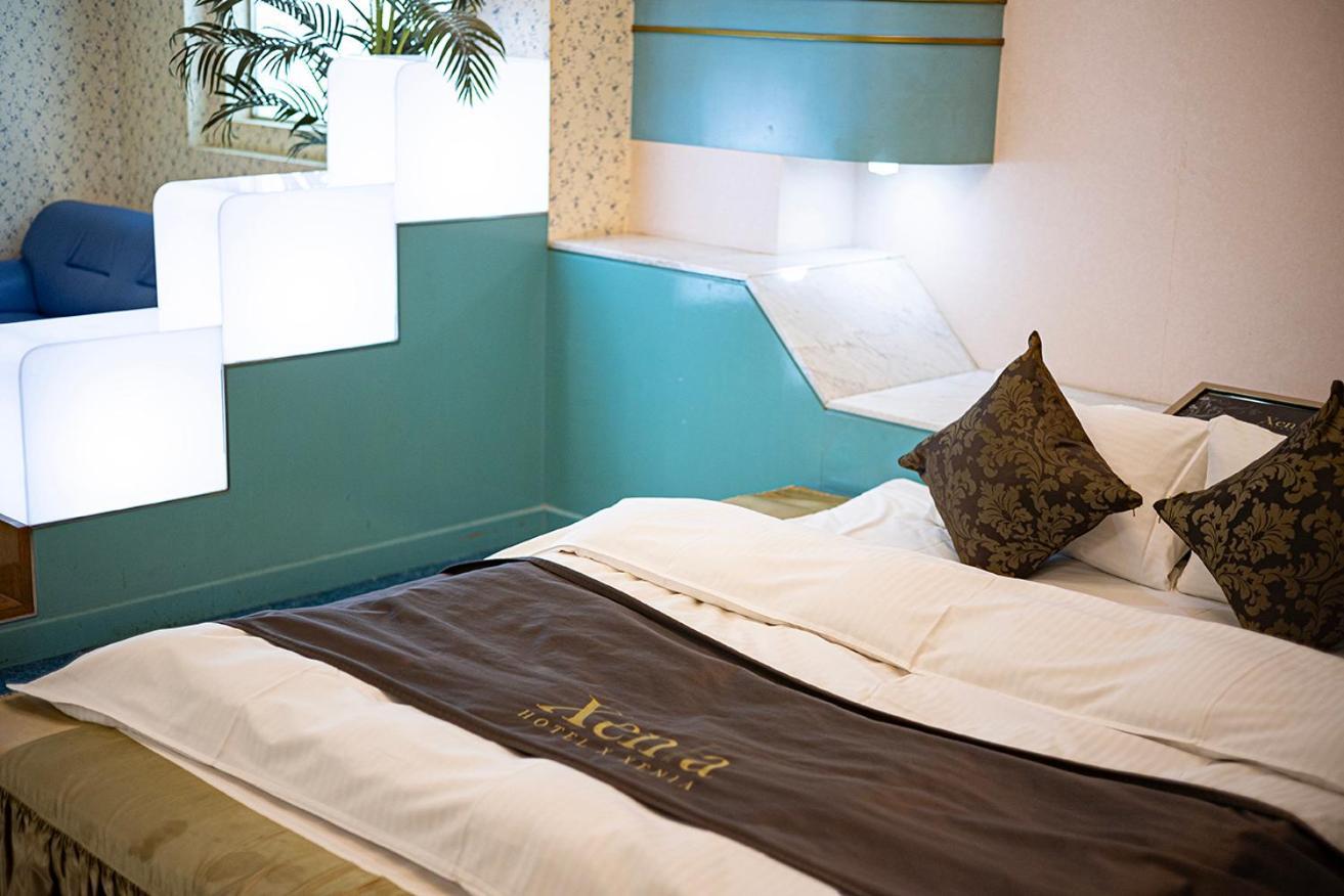 Xenia Takinoyashiro (adults Only) โรงแรม 3*
